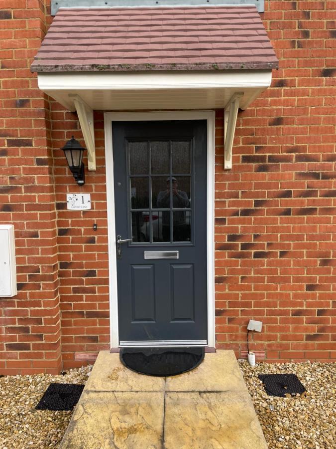 Stunning Large Detached Gloucester, 4 Beds, 3 Bedroom, 2 Bathroom Property, Nr Chelt, The Docks And Quays Sleeps 6 Ngoại thất bức ảnh