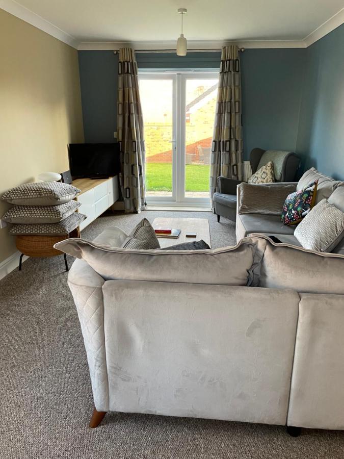 Stunning Large Detached Gloucester, 4 Beds, 3 Bedroom, 2 Bathroom Property, Nr Chelt, The Docks And Quays Sleeps 6 Ngoại thất bức ảnh